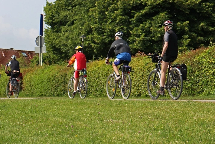 «Radtour»  - 60+ : Mauensee (LU) Schwimmbad Entfelden, Grenzweg 33, 5036 Oberentfelden Tickets