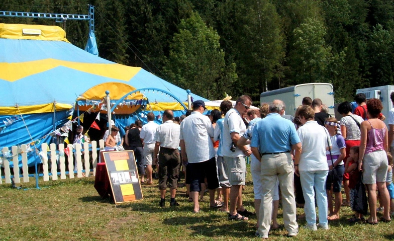 Event-Image for 'Zirkusaufführung vom Sommerwochenprojekt'