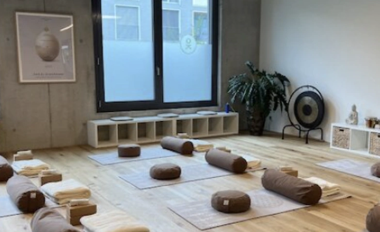 Event-Image for 'YIN YOGA - Flexibler im Alltag - Jeweils Montagvormittag'